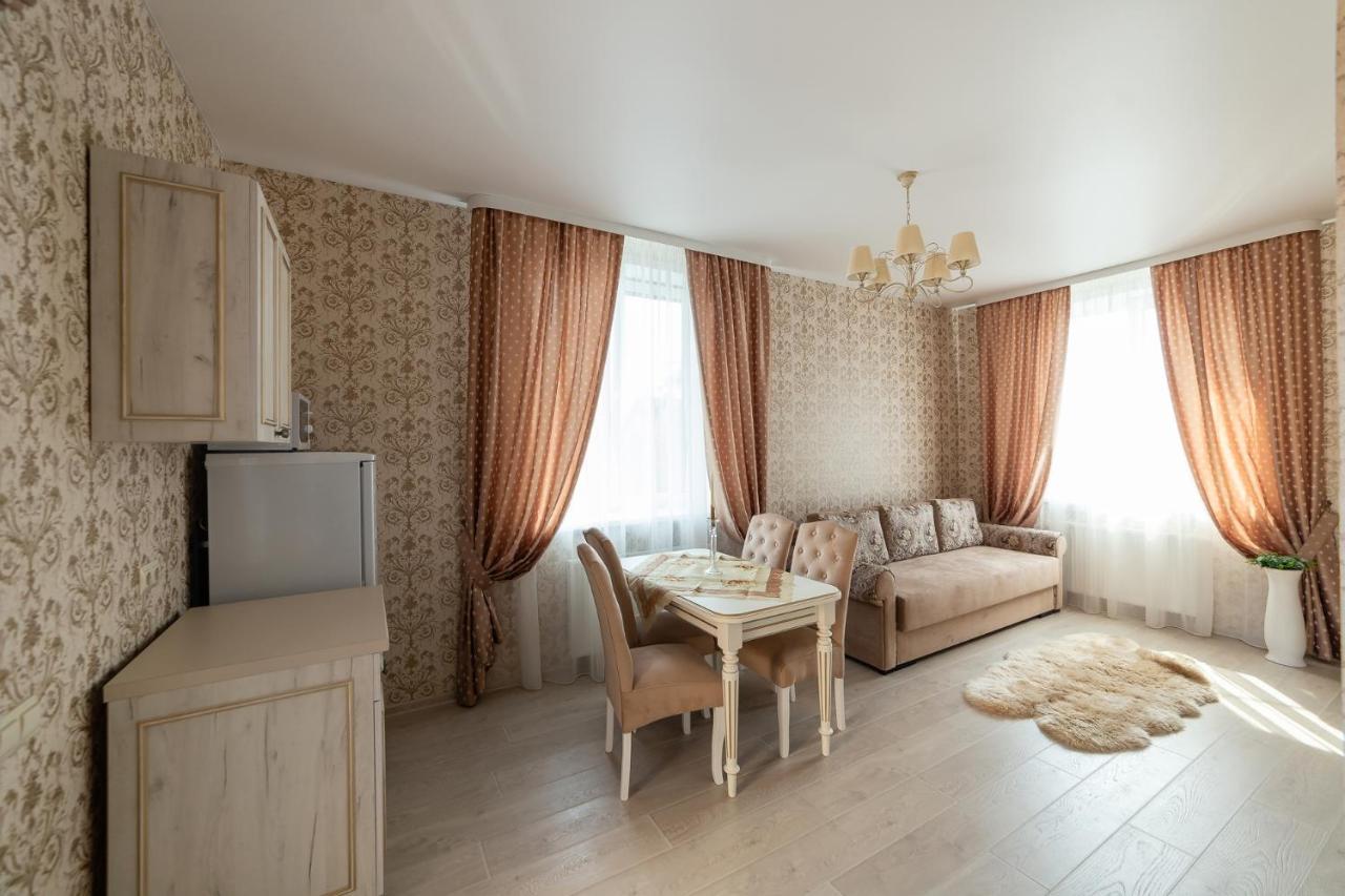 Villa Sarra Baranavichy Extérieur photo