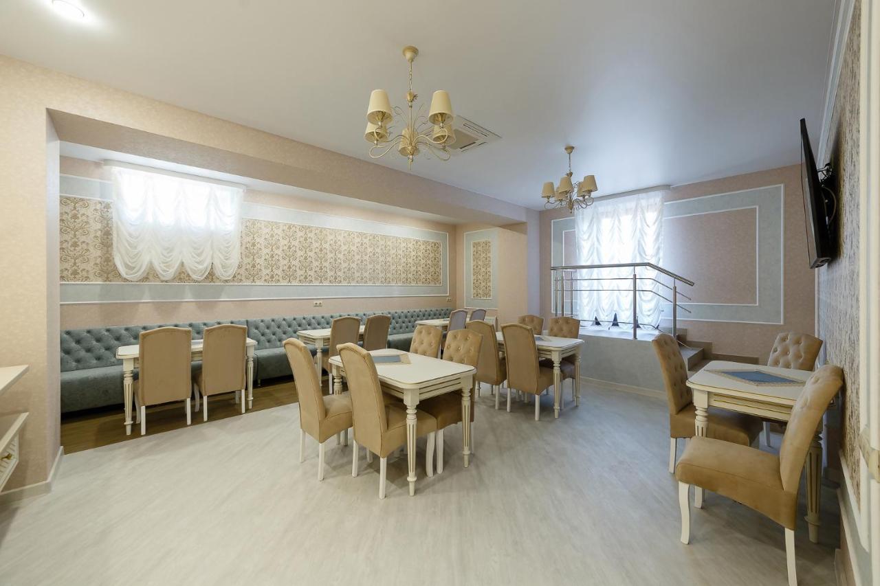 Villa Sarra Baranavichy Extérieur photo